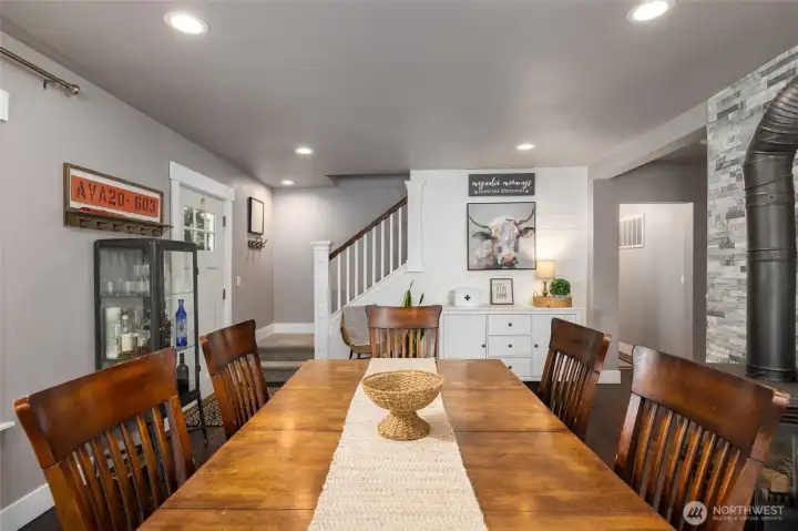 Spacious and plenty of room for guests!