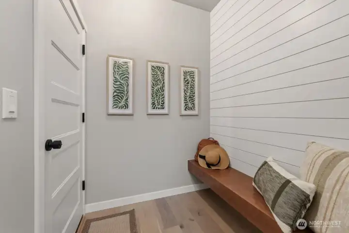 Photographs are for illustrative purposes only. Features, finishes, interior/exterior colors, landscaping and floorplan shown may vary from actual homes built