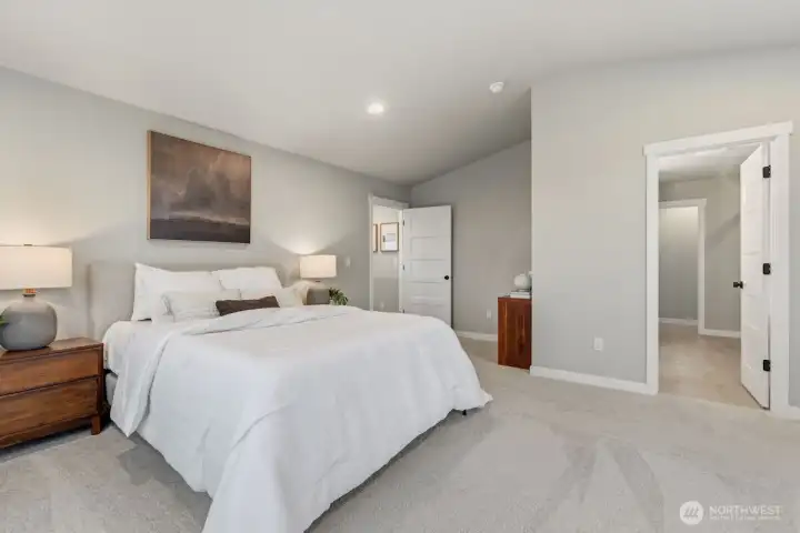 Photographs are for illustrative purposes only. Features, finishes, interior/exterior colors, landscaping and floorplan shown may vary from actual homes built