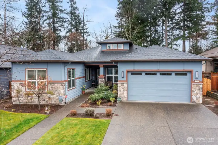 Owners and tenants have taken exceptional care of the property. No need to spend $200,000 or more on landscaping and upgrades...you'll find it all here!