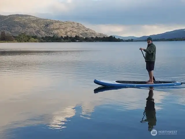 Calm lake for padelboarding & kayaking