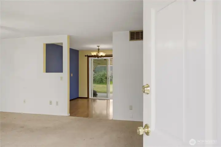Upon entry, you will find the living room. Upon entry, you will find the living room.