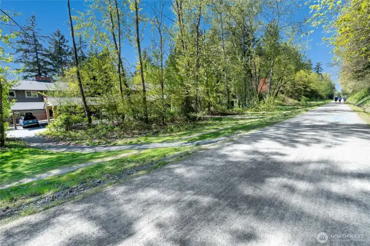 Direct access to the Cross Kirkland Corridor trail offers a scenic nearby route for recreation, commuting, and enjoying the outdoors Direct access to the Cross Kirkland Corridor trail offers a scenic nearby route for recreation, commuting, and enjoying the outdoors