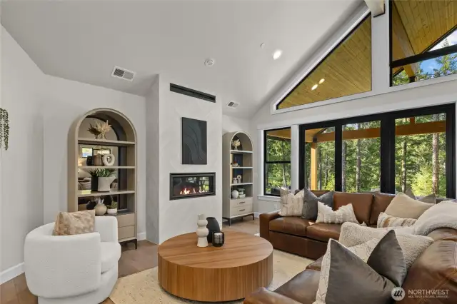 Open concept picturesque living room.