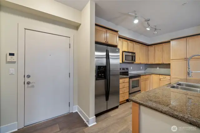 Main entry to large kitchen