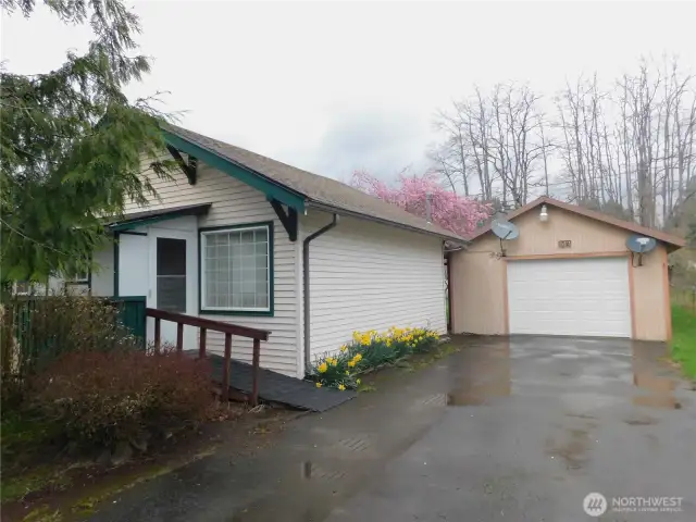paved driveway and garage,