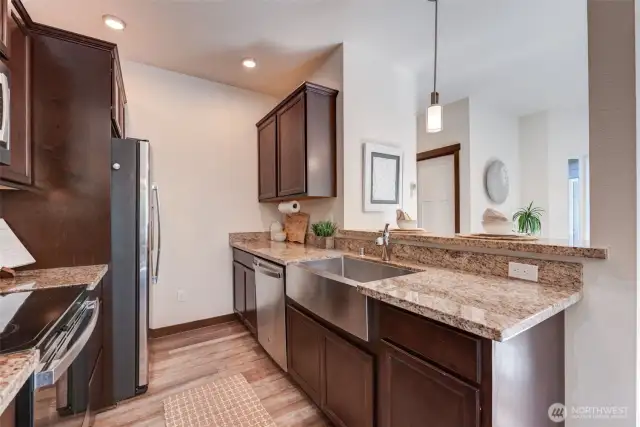 Convenient breakfast bar for casual meals.