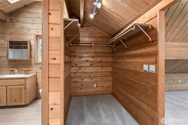 Primary walk in closet