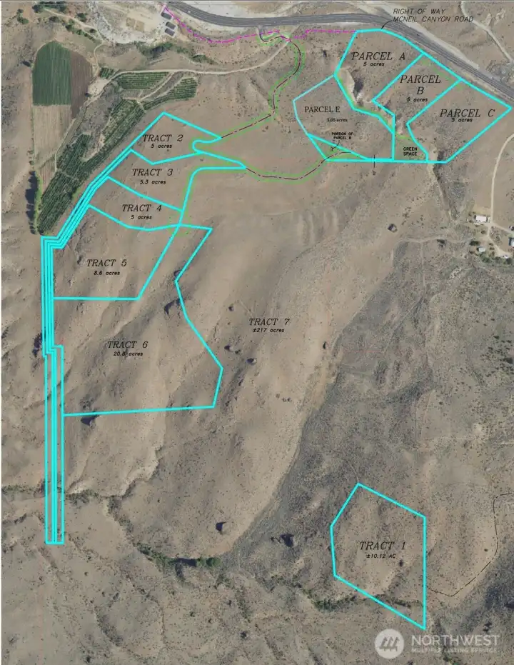 Lot Lines and Easement are approximate.