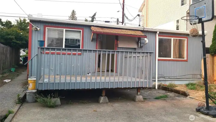 Entrance to Apt 531