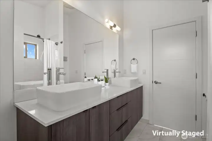 Full Jack & Jill bathroom.