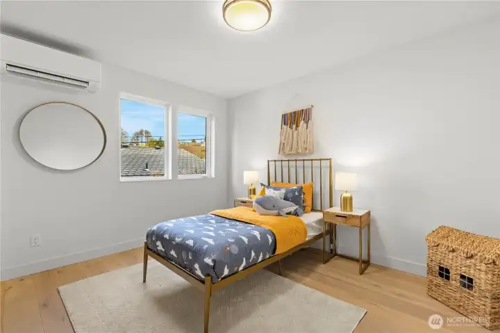 2nd Large bedroom on 2nd level