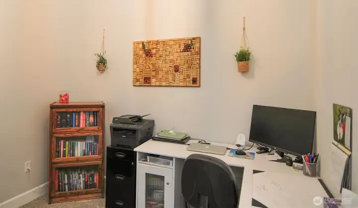 OFFICE / HOBBY / EXERCISE ROOM