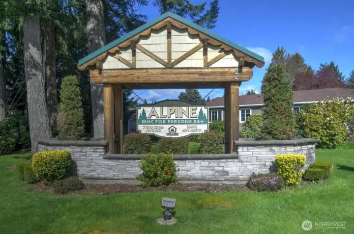 Mobile park entrance/sign