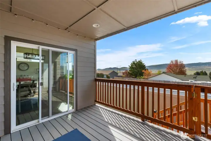 Covered Deck, Vast Views Covered Deck, Vast Views