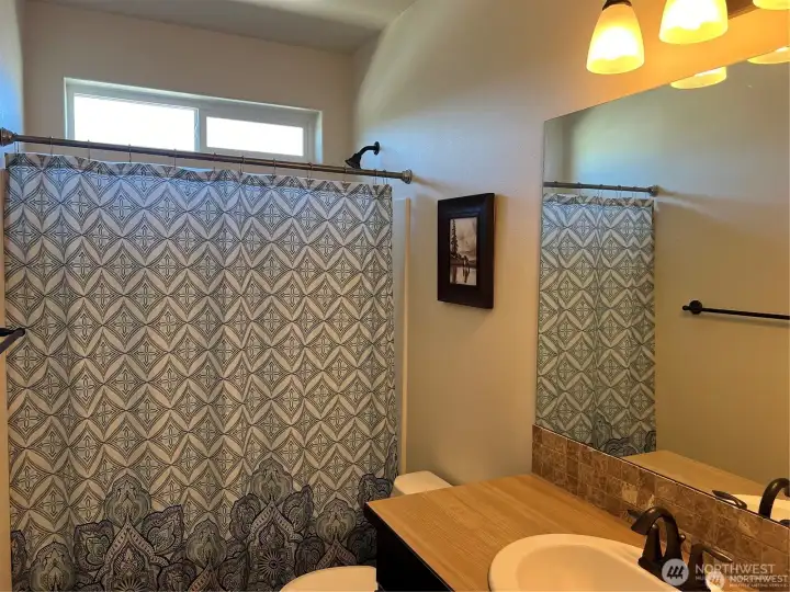 Guest Bathroom Guest Bathroom