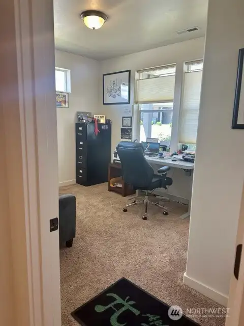 Guest bedroom