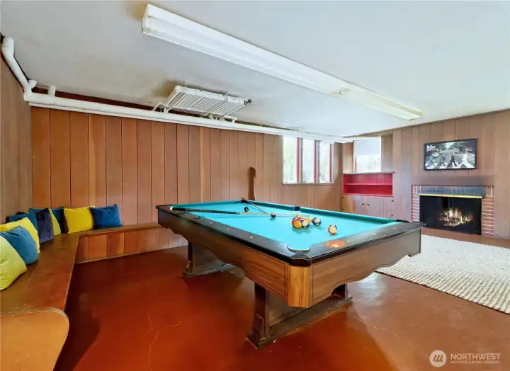 Rec room