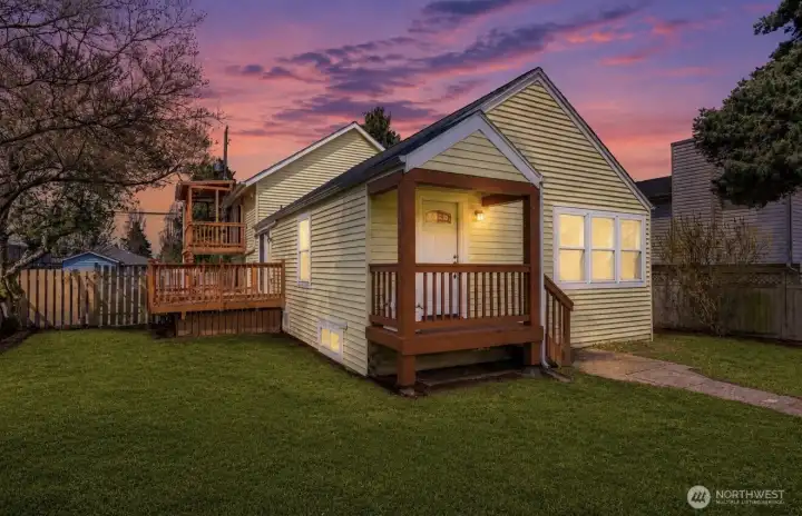 Welcome to this fully fenced West Seattle Home