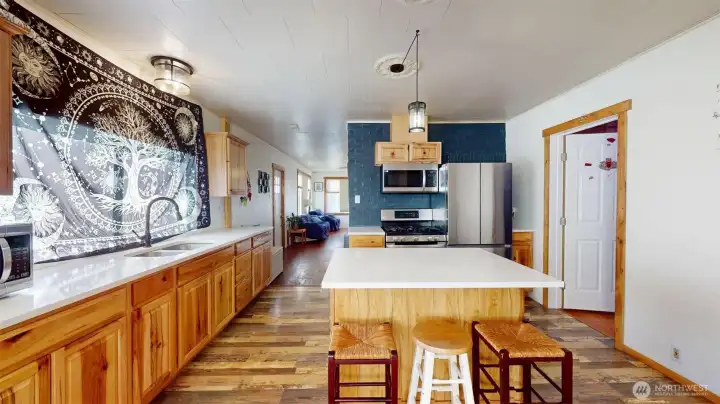 Spacious and updated kitchen. Spacious and updated kitchen.
