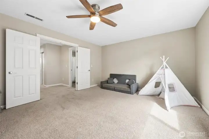 Bonus room