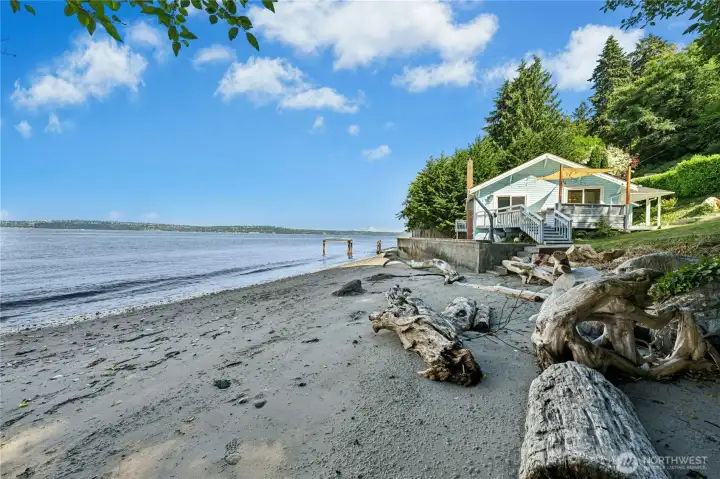 Wander the shoreline, launch a kayak, search for seaglass, or simply soak in the coastal scenery.