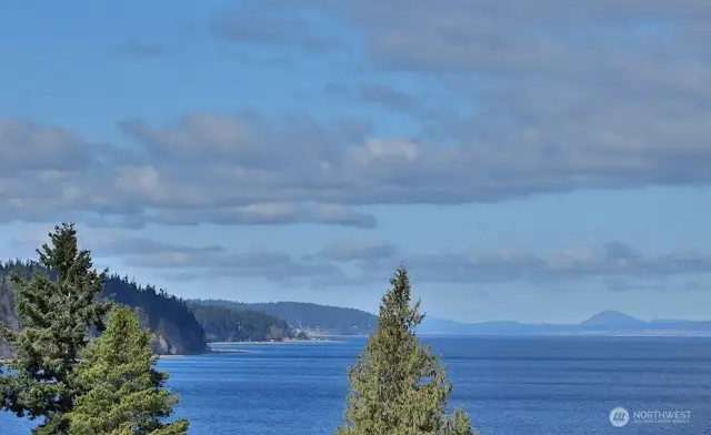 Fabulous View of Holmes Harbor and Saratoga Passage, all the way to Mt. Erie.