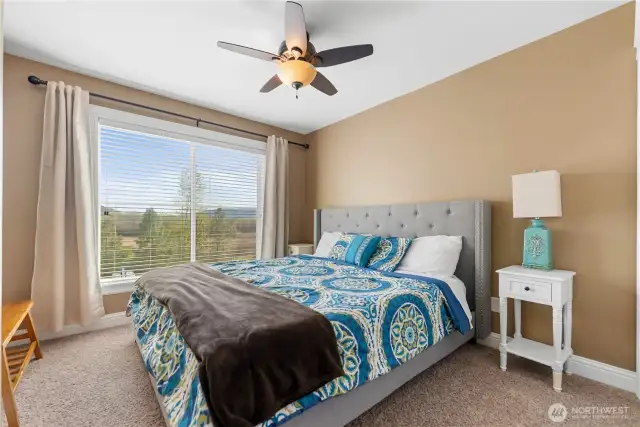 Upstairs Queen Bedroom 1