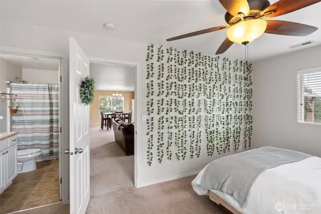 Main floor bedroom w/bathroom & walk in closet.