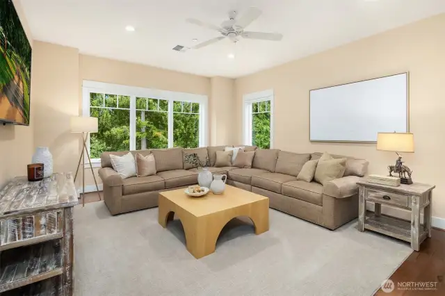 Large Upper level bonus room.  Perfect for theater, game room, playroom, or Rec Room.