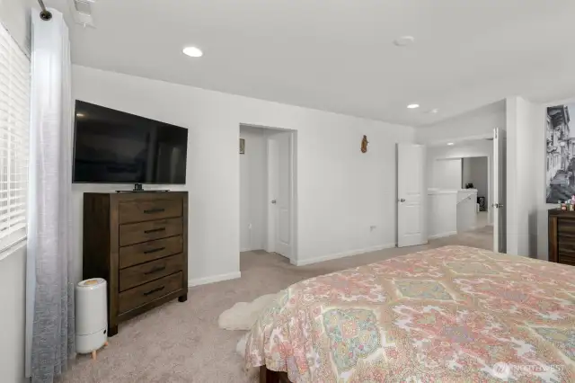 The primary bedroom includes an ensuite bath and walk-in closet!