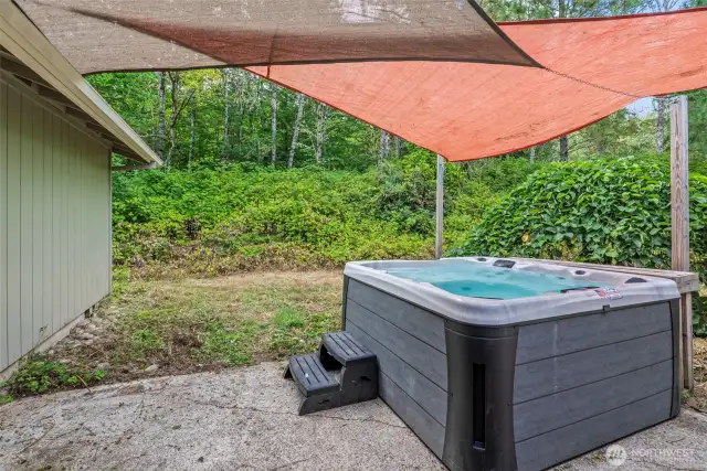 Hot tub