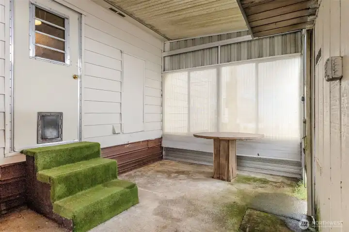 A little patio area off of the utility room.