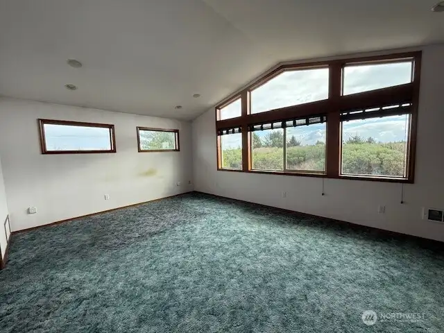 Very large primary suite!