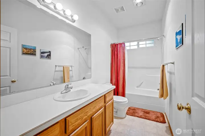 Main bathroom