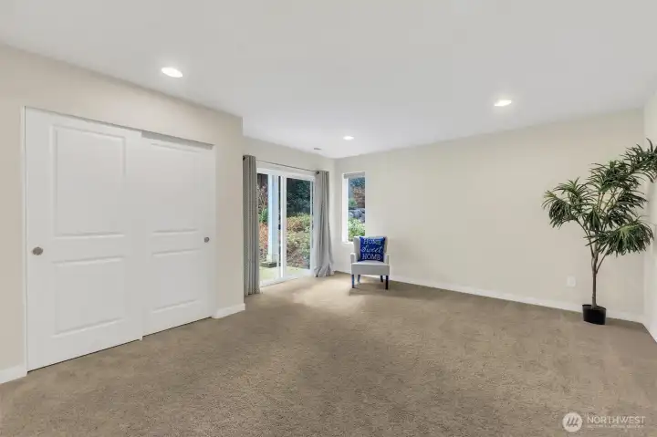 1st level Bedroom or Office Ensuite