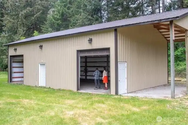 Large shop with RV covered parking