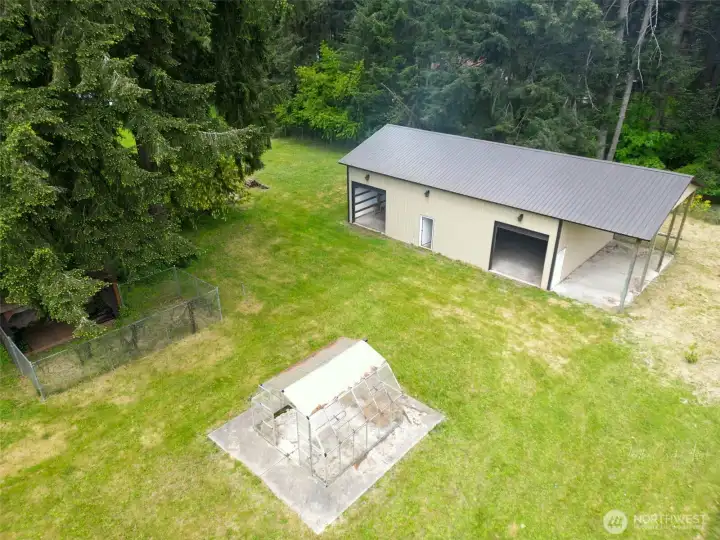 Still so much unused room in this yard! Still so much unused room in this yard!