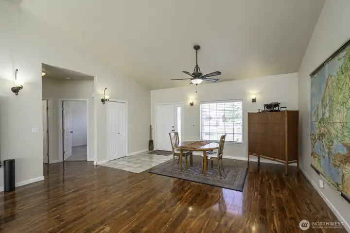 Ceiling fan in dining area maintaining air flow