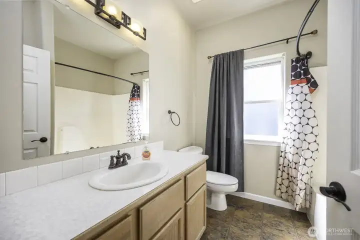 Shared Full Bathroom