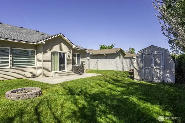 Well designed lot layout gives you plenty of space to use!