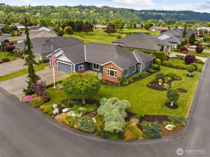 Timeless architecture and manicured landscaping. Timeless architecture and manicured landscaping.