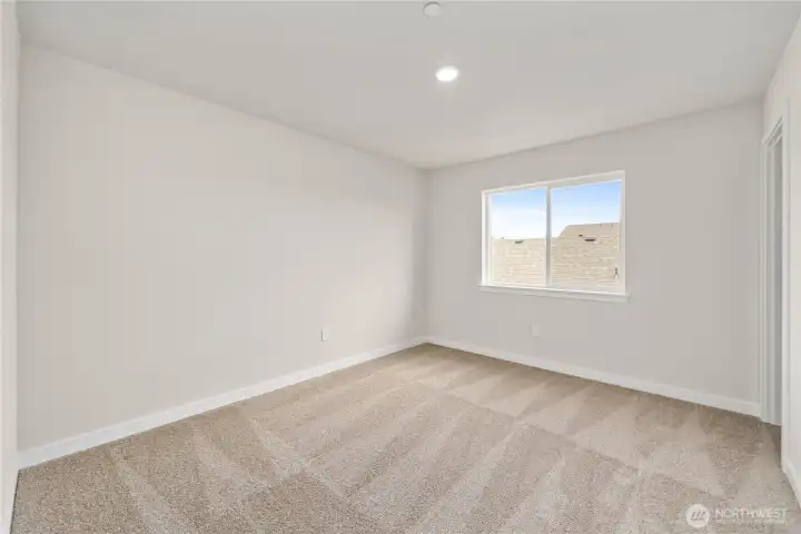 Photos of a previously completed home. Actual colors and finishes may vary. See site agent for details.