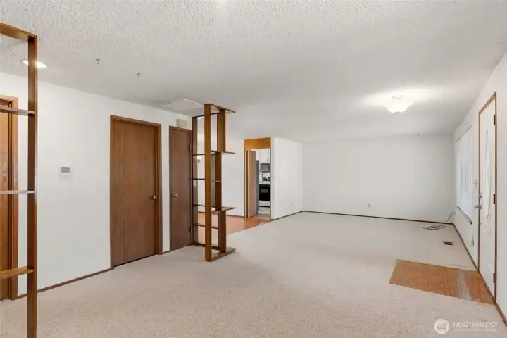 So many versatile ways to set up this space.
