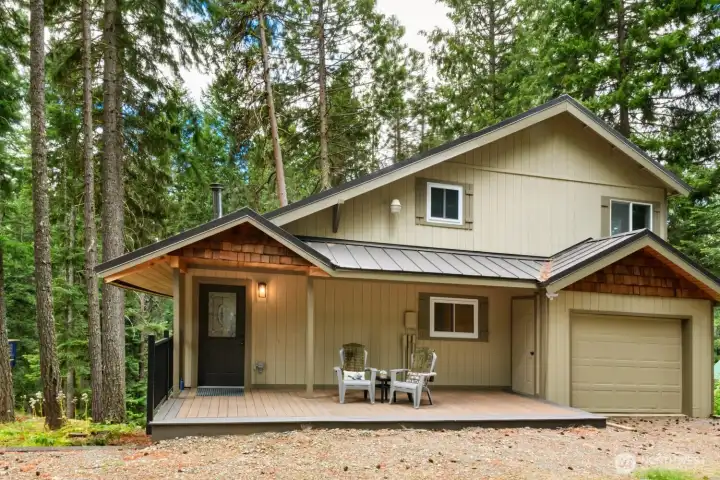 Welcome to 221 W. Lakedale Drive in the Pineloch Sun community of Ronald. Welcome to 221 W. Lakedale Drive in the Pineloch Sun community of Ronald.