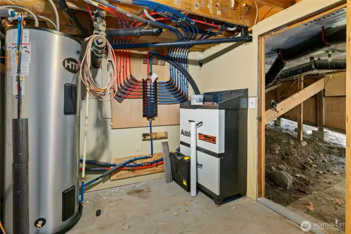 Thoughtfully maintained with quality systems that support comfortable year-round living. Thoughtfully maintained with quality systems that support comfortable year-round living.