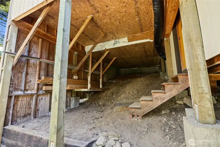 Easy access beneath the home provides additional convenience for maintenance and future improvements. Easy access beneath the home provides additional convenience for maintenance and future improvements.