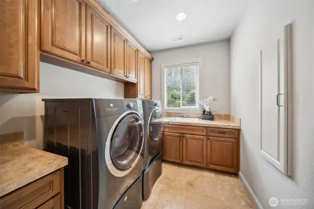 Laundry - Upper