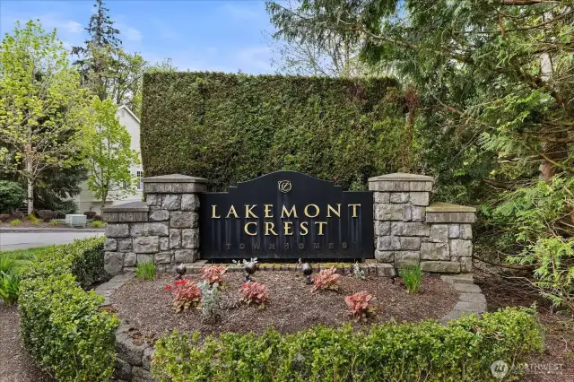 Welcome home to Lakemont Crest Community! Amazing location which is minutes from transit, freeways, shopping, dining! Top-rated schools! Well-run HOA and the home lives large! This is the one you have been waiting for!