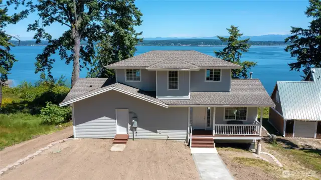 40 Beach Way  Hat Island, WA 98206